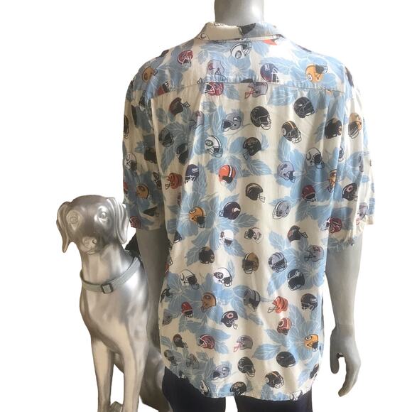 Vintage. Sun and Turf NFL Helmets Cream Blue Button Down Shirt Men's Size XXL - Picture 2 of 7